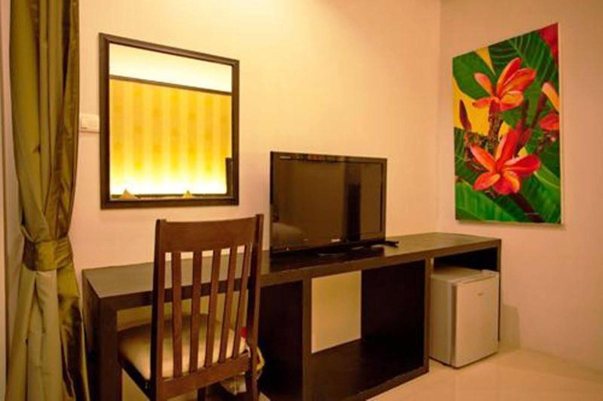 Kata Green Beach Hotel מראה חיצוני תמונה