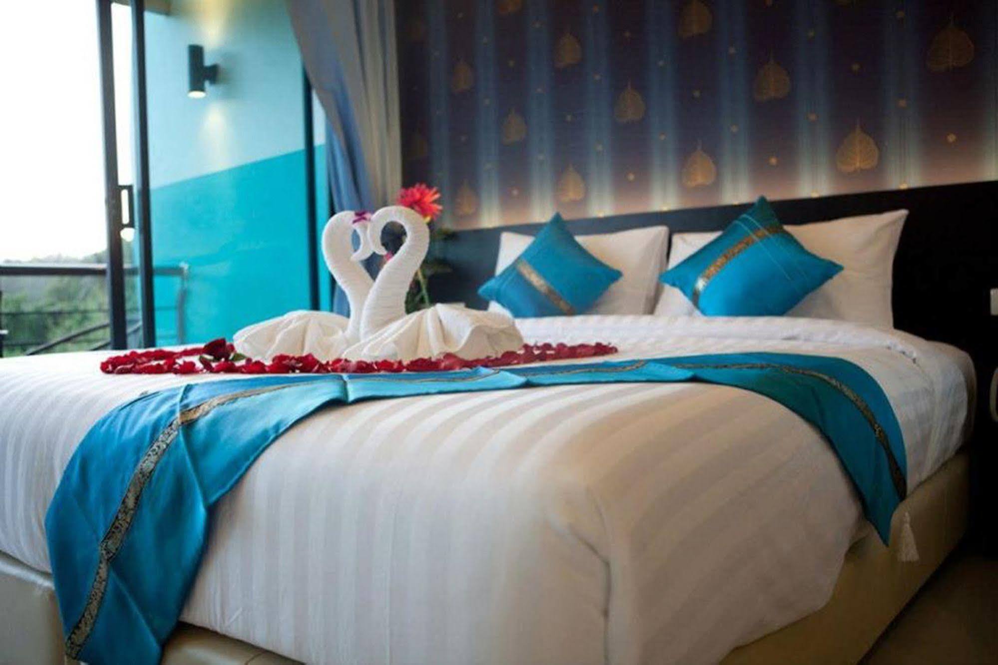 Kata Green Beach Hotel מראה חיצוני תמונה